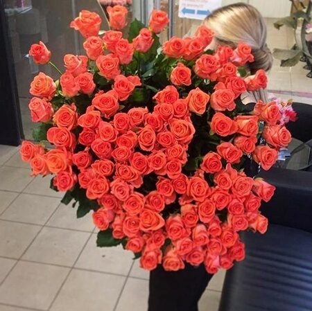 Букет из 101 оранжевой розы (60 см)